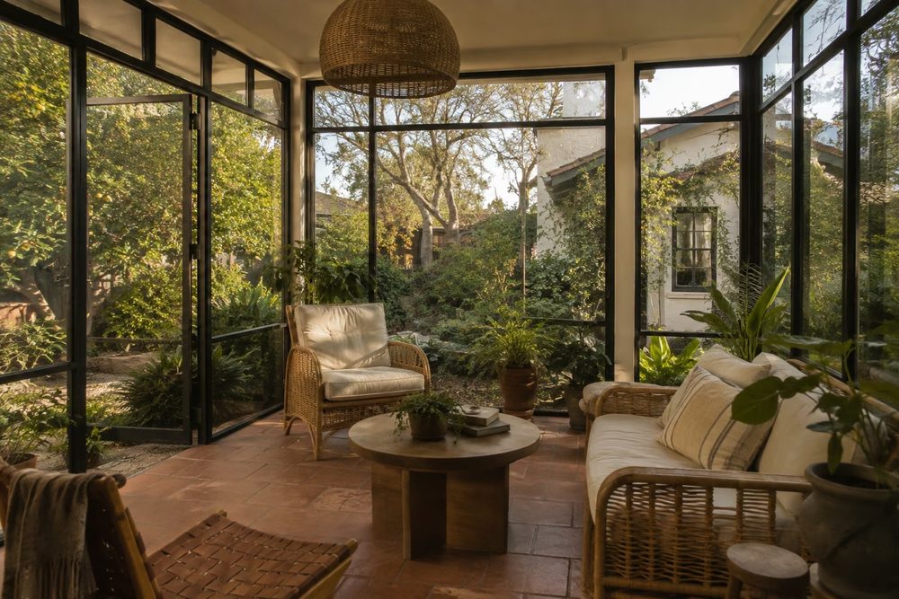 Covered California room open to a Los Angeles garden